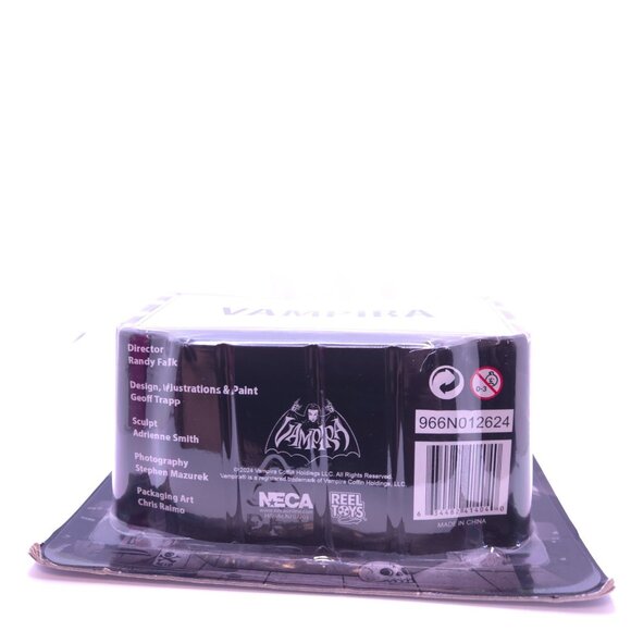 Vampira Toony Terror Silver Screen Edition Action Figure 6 Inch New Sealed - Picture 7 of 7